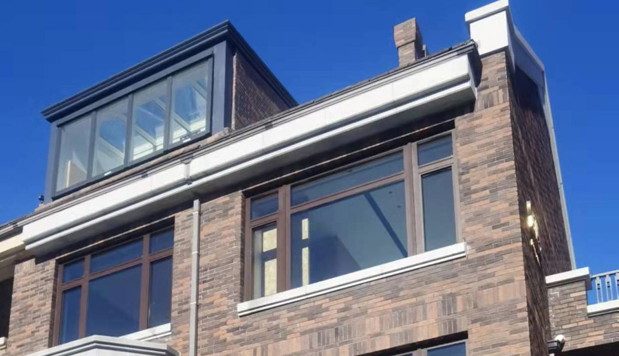 为什么我要建议你选择森鹰铝包木空调窗？