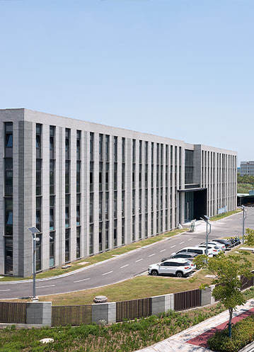 主动担责抗击风雨，甘于奉献精神可嘉————南京工厂员工抢险简报