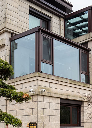 市人大常委会秘书长李四川调研森鹰窗业，高度赞扬森鹰规划建设能力